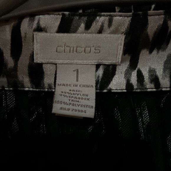 Chico’s Venetian Style Animal Print Zip Blazer Jacket Sz 1 - Picture 2 of 10